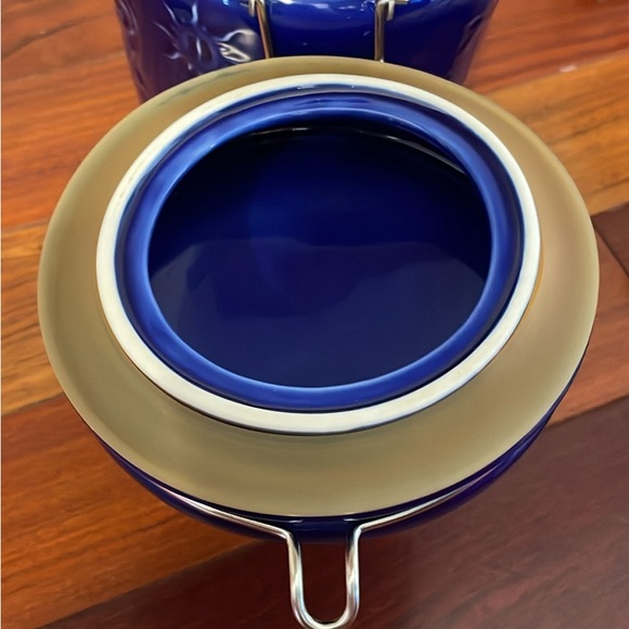 Like new! Lg Vintage Cobalt Blue Starbucks Mermaid Coffee Canister, Circa 1990’s - Picture 5 of 6